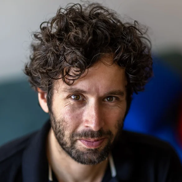 Transfer Thursday: Haarlem105 heeft kersvers bestuurslid, politieke redactie NRC heeft twee aanwinsten en Dennis Rijsbergen legt functie als eindredacteur Omroep Zeeland neer