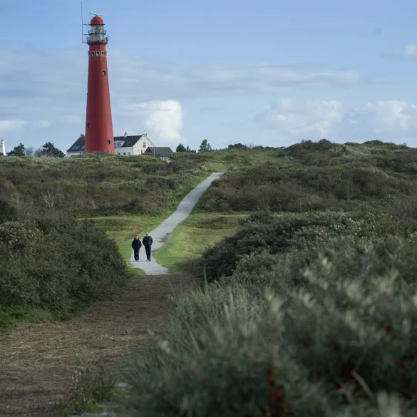 Proef op Waddeneilanden om kranten toch tijdig te bezorgen